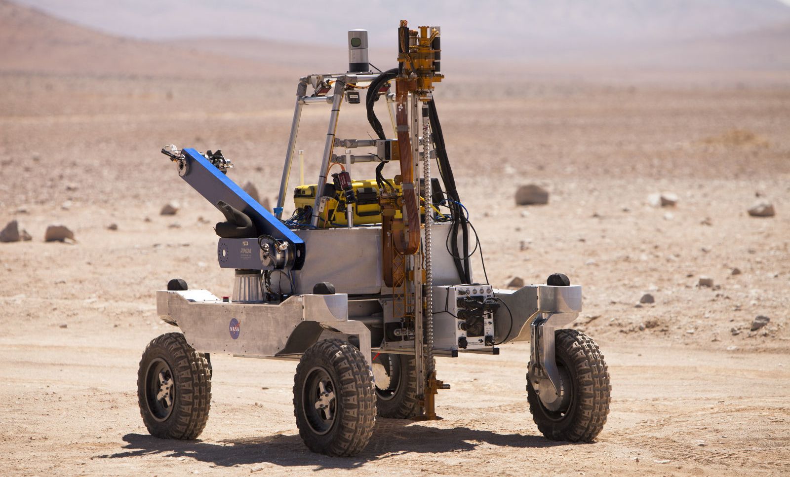 NASA is experiencing in the Chilean desert instruments to search for life on Mars