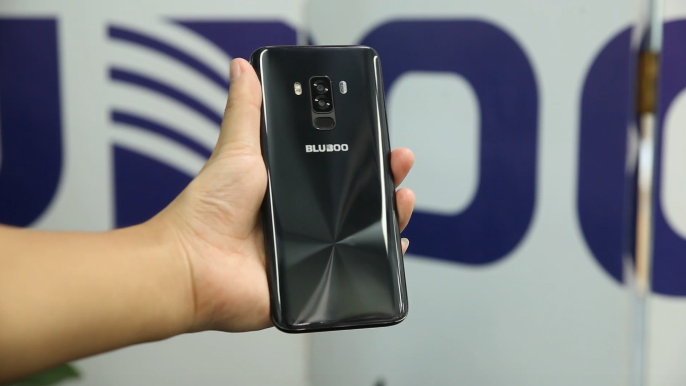 New smartphone BLUBOO light up on the video