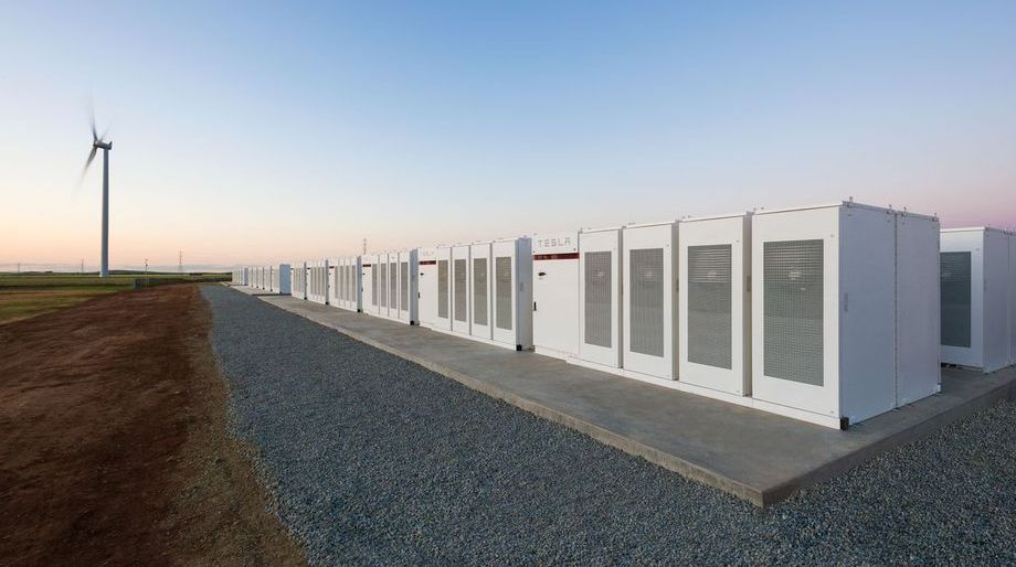 Elon Musk has completed the construction of the world's largest battery in 100 days