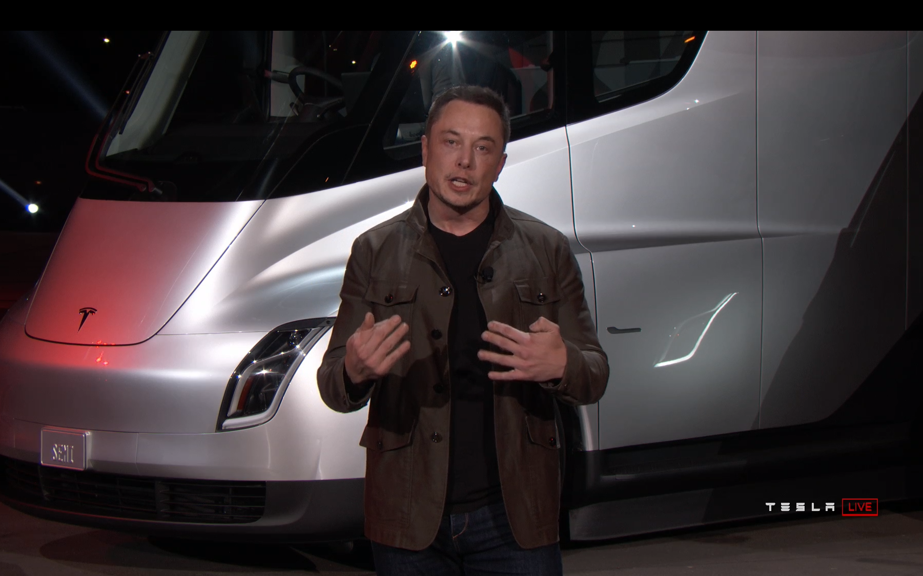 [ATUALIZADO] Илон de Máscaras apresentou um novo e fantástico электрофуру Tesla Semi