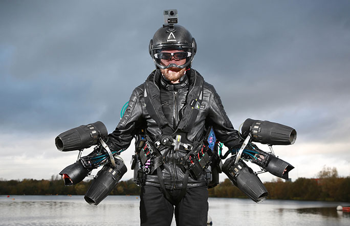 L'inventeur de l'avion costume testé et mis le record du monde de vitesse