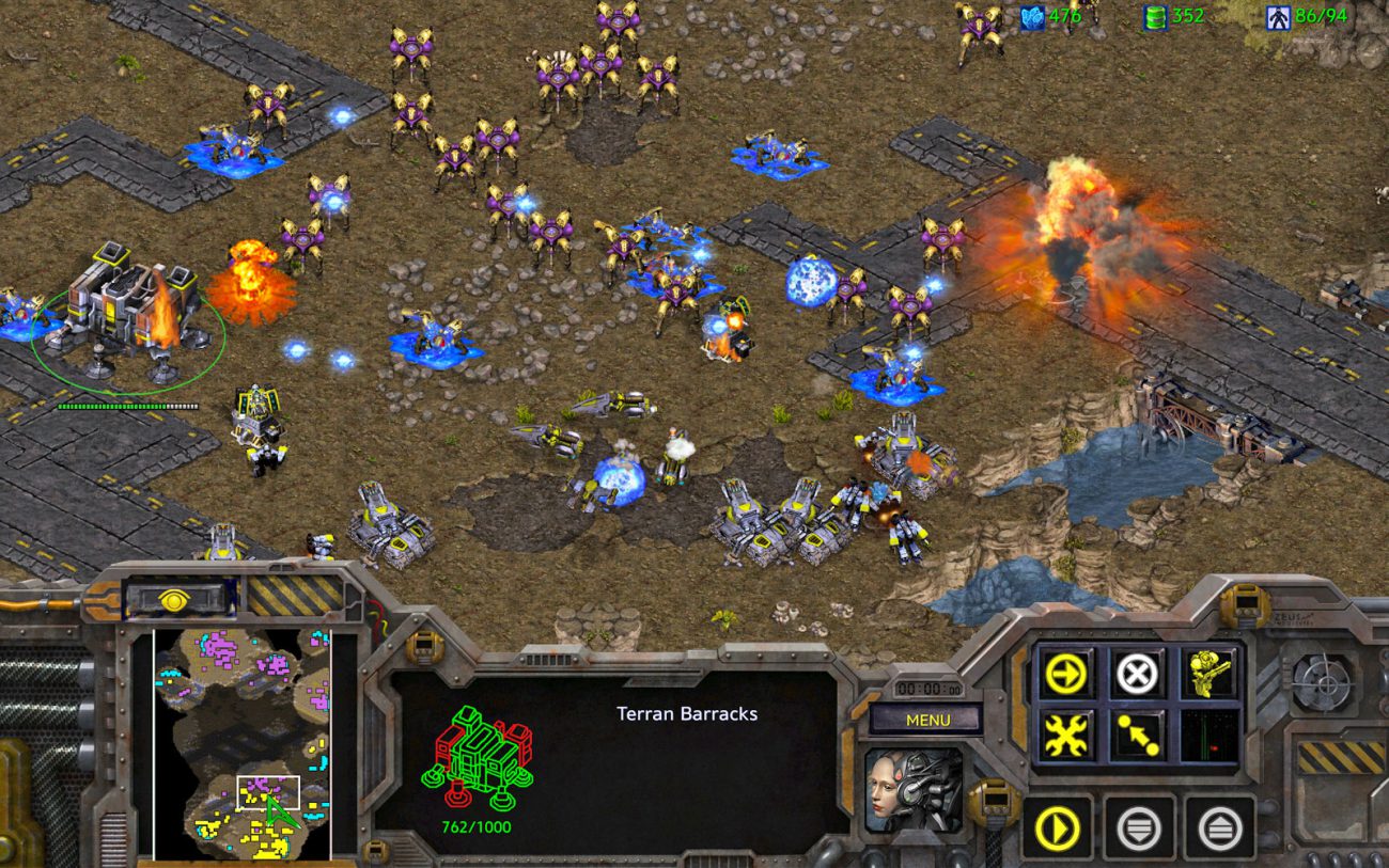 This is not the first time: people play StarCraft better robots. Until...