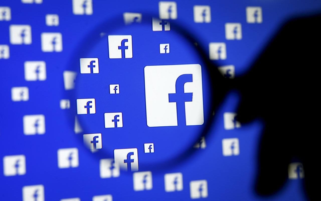 Facebook: le réseau social des répercussions sur la démocratie