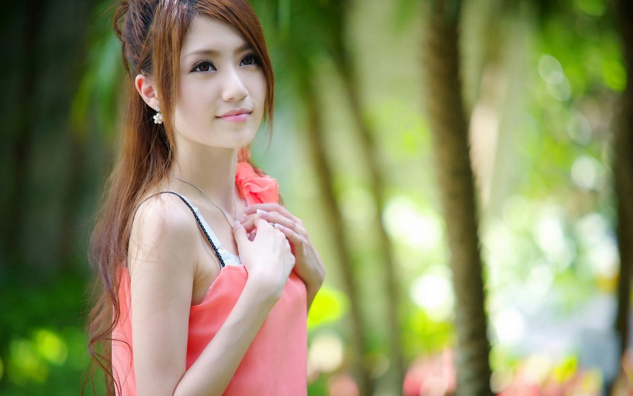 Kosmetiska företag som L ' oreal växer mänsklig hud specifikt för Kina