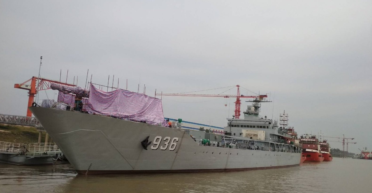 China bereitet sich auf See-Prüfungen рельсотрона