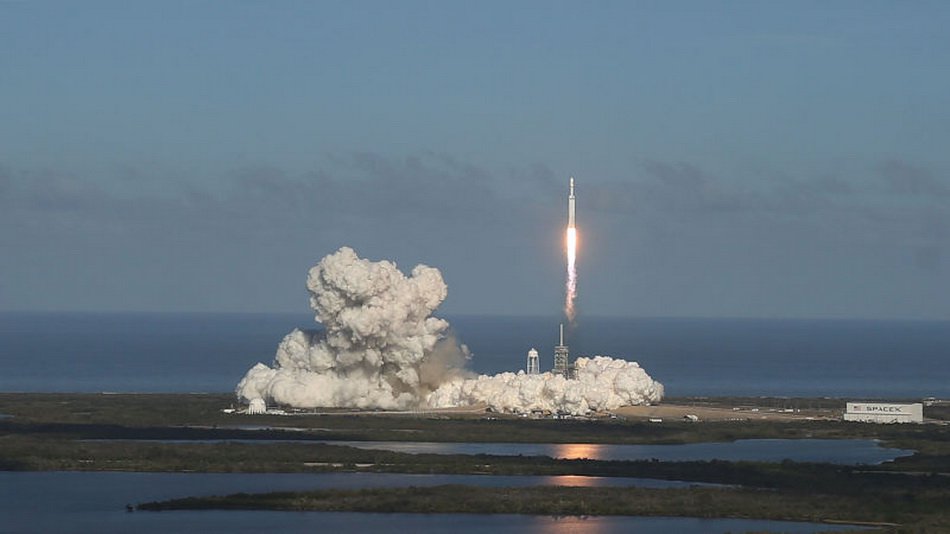 SpaceX obteve permissão oficial para a criação da sua Internet via satélite