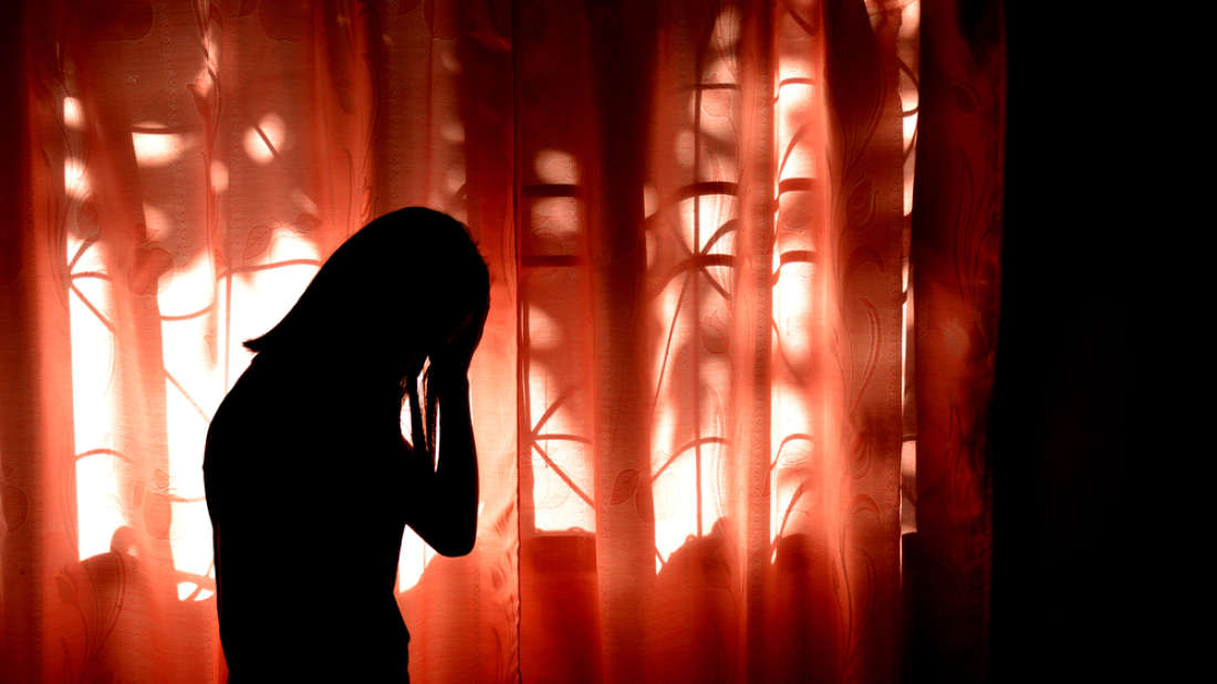 Sen w pokoju, gdzie przenika światło, może prowadzić do depresji
