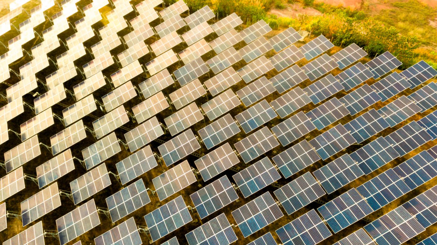 In Saudi Arabia want to build the world's largest solar farm