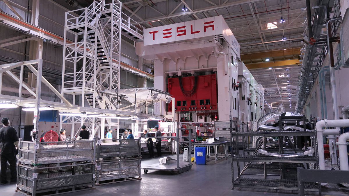 Илон de Máscaras: la automatización de Tesla fue un error