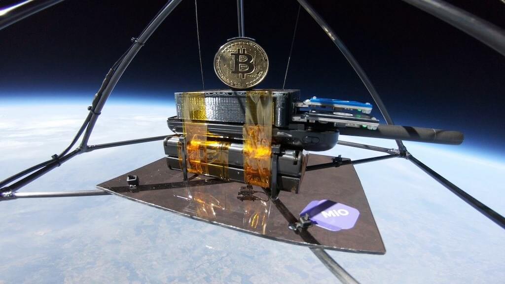 Auf dem Mond: криптокомпания schickte Bitcoin-Miner in die Stratosphäre