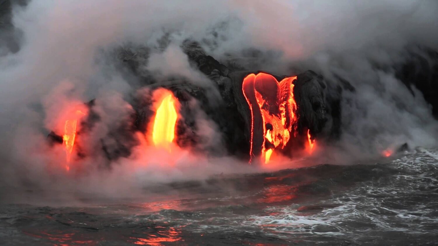 Nye data om udbrud i Hawaii: øget lavastrømme og det første offer