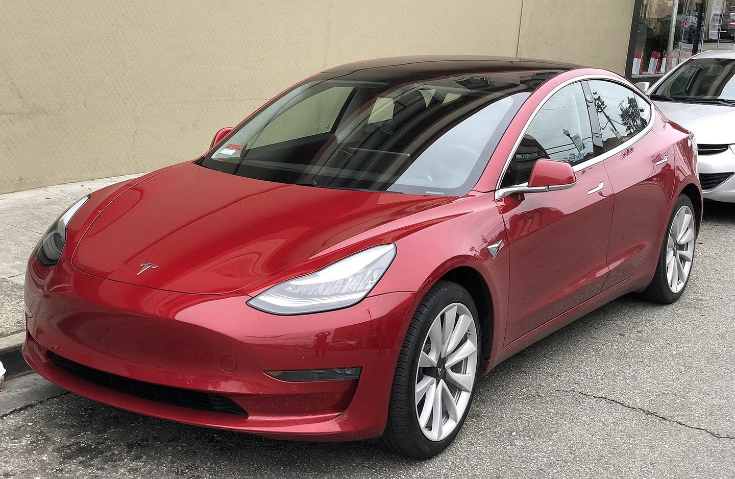 Tesla baute eine große überdachung für die Produktion des Model 3
