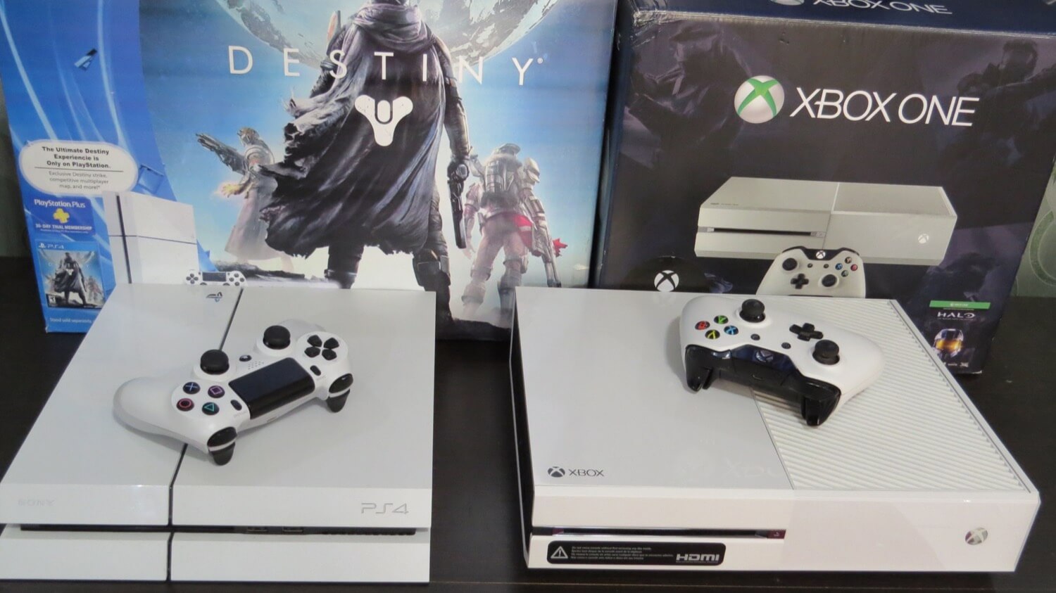 PlayStation 4 vs Xbox 5 år senare. Vem som gjort rätt val