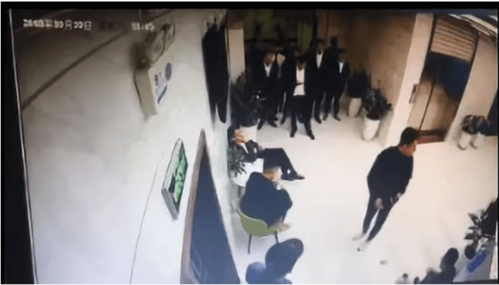 Capturedinto: ukjent raiding kontorer OKCoin i Beijing