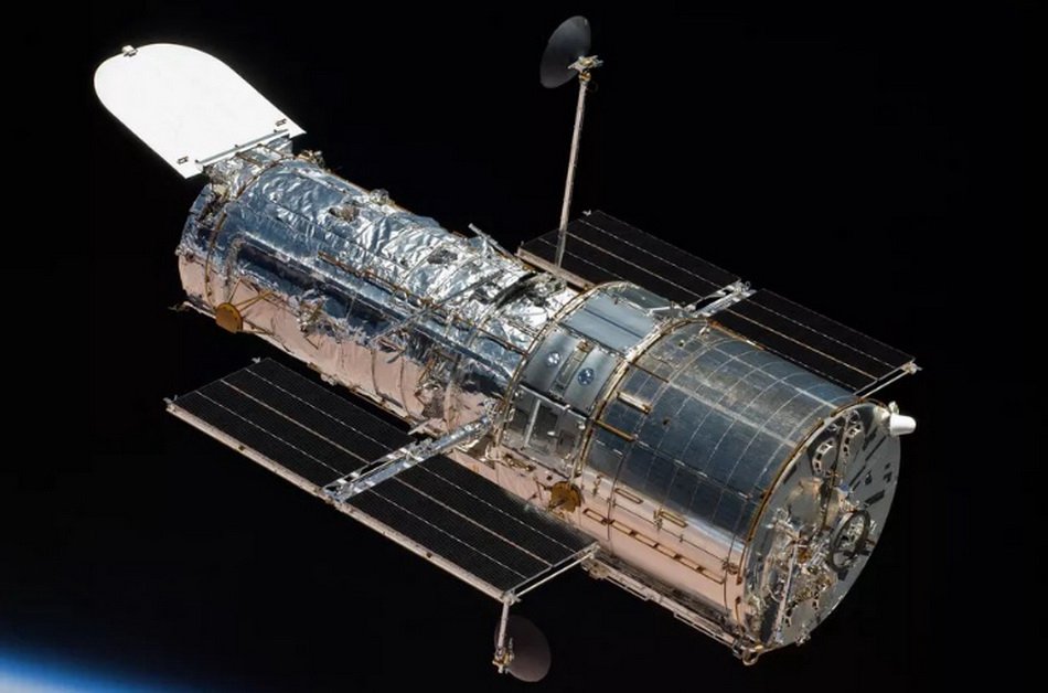 La NASA a appliqué l' «dedovski» un moyen pour réparer le télescope spatial Hubble