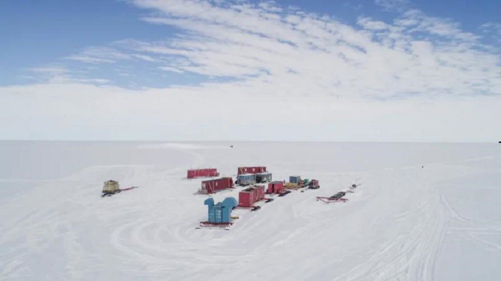 Antarktika bilim adamları bir araya matkap, biri izole göller Yeryüzünde