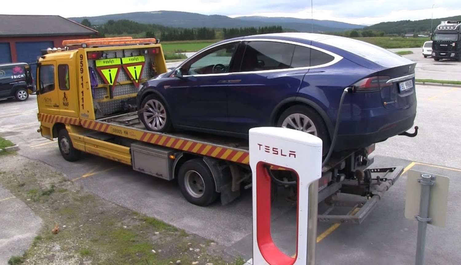 Los coches de Tesla disfrutar automáticamente de llamar a una grúa en caso de avería