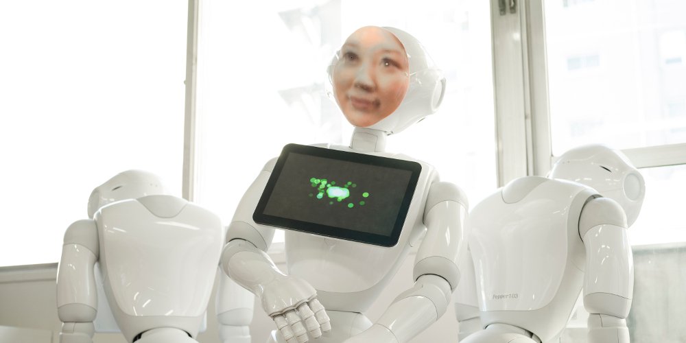 Quasi «Specchio Nero»: in Giappone creare robot che giocano i morti