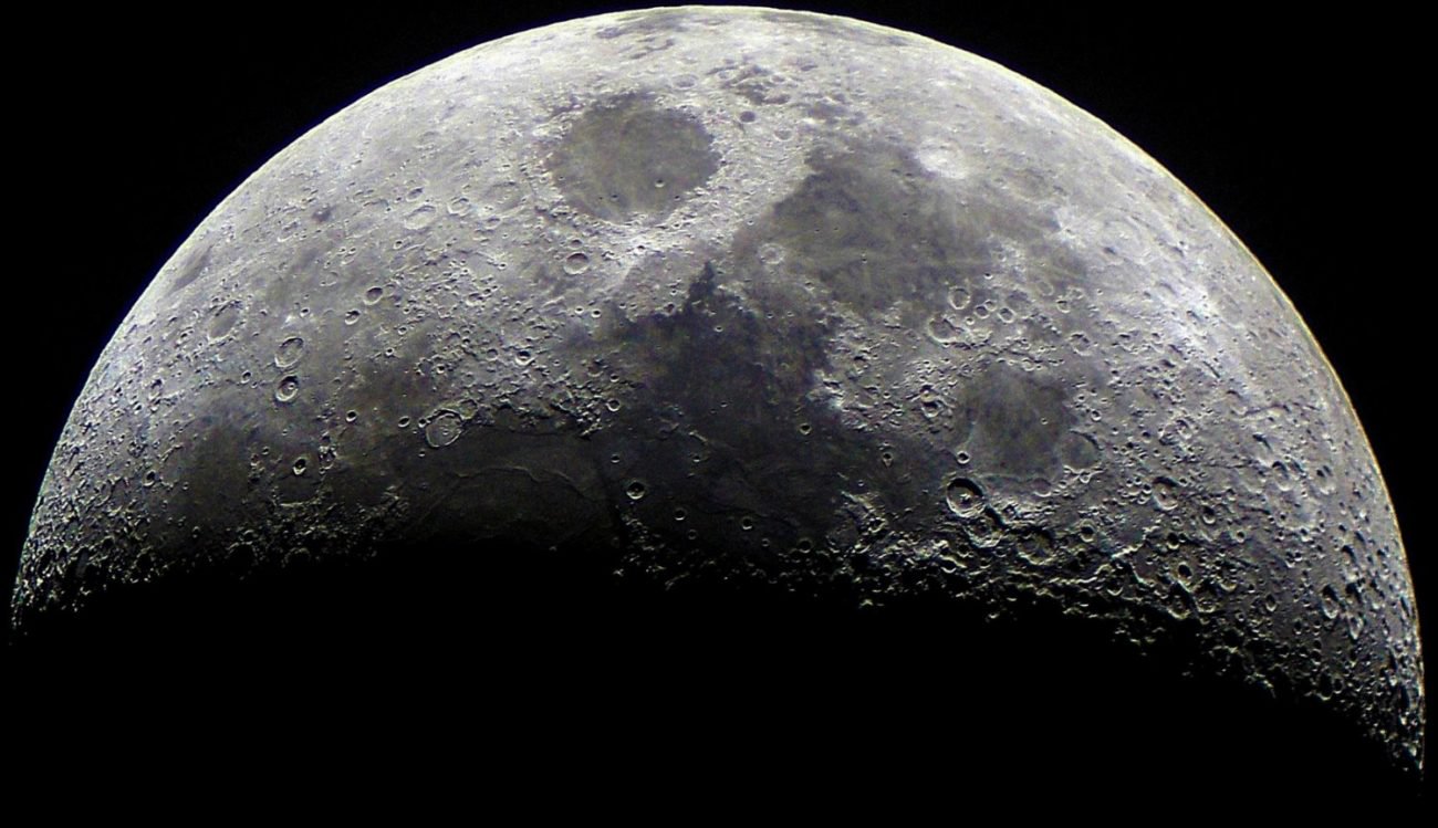 Лунная топырақ көзі су және отын үшін ғарыш миссиялардың