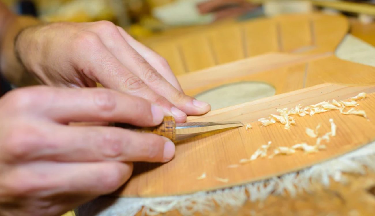 La ricerca: come il tipo di legno influisce sul suono della chitarra?