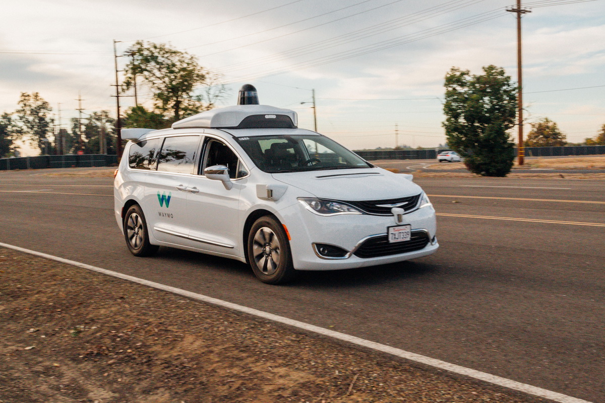 #vídeo | Waymo entrenado a sus vehículos no tripulados entender las señas de guardia