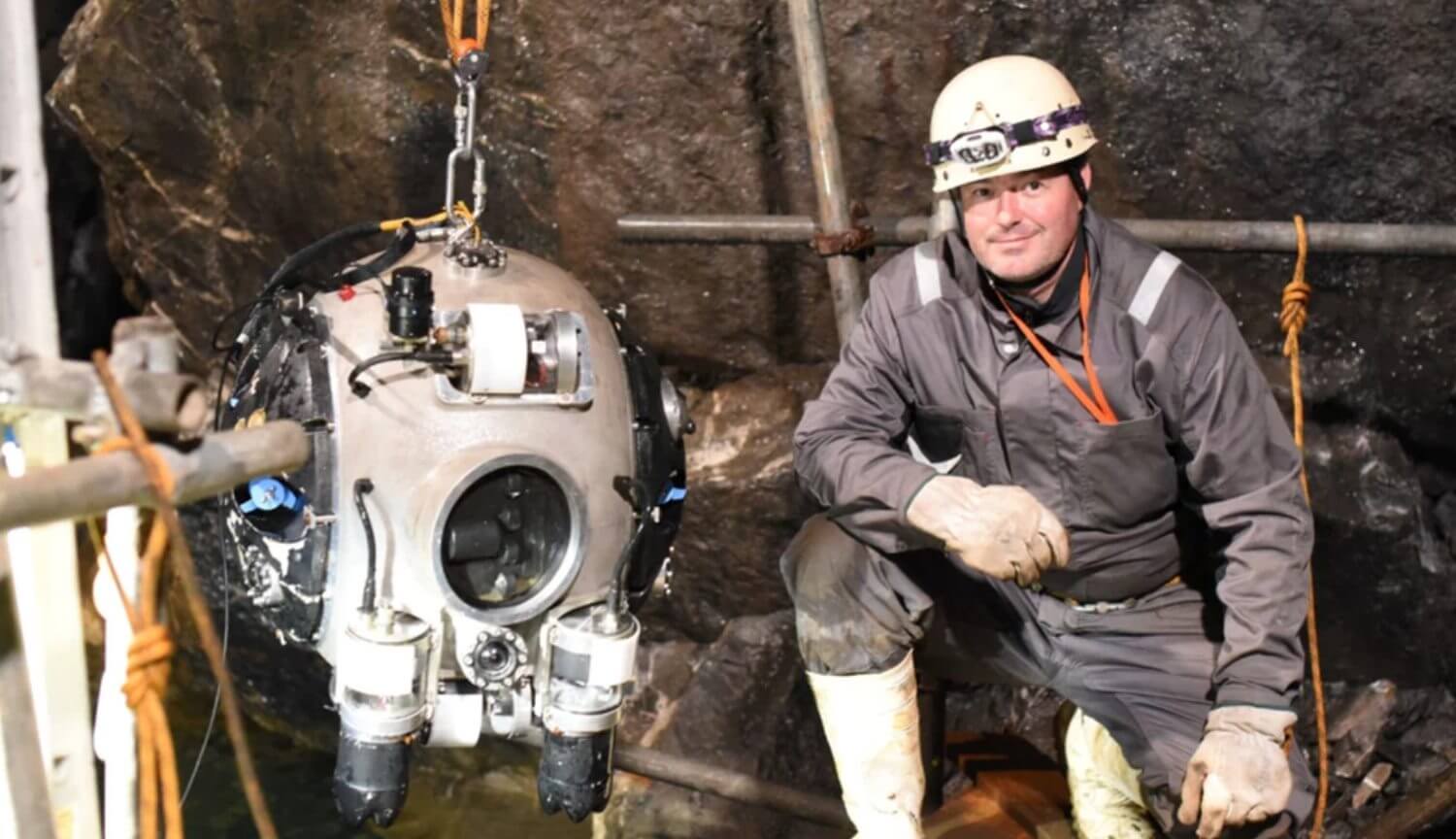 In Europe, there are 30 000 flooded mines with treasures. Their prey will be engaged in underwater robot