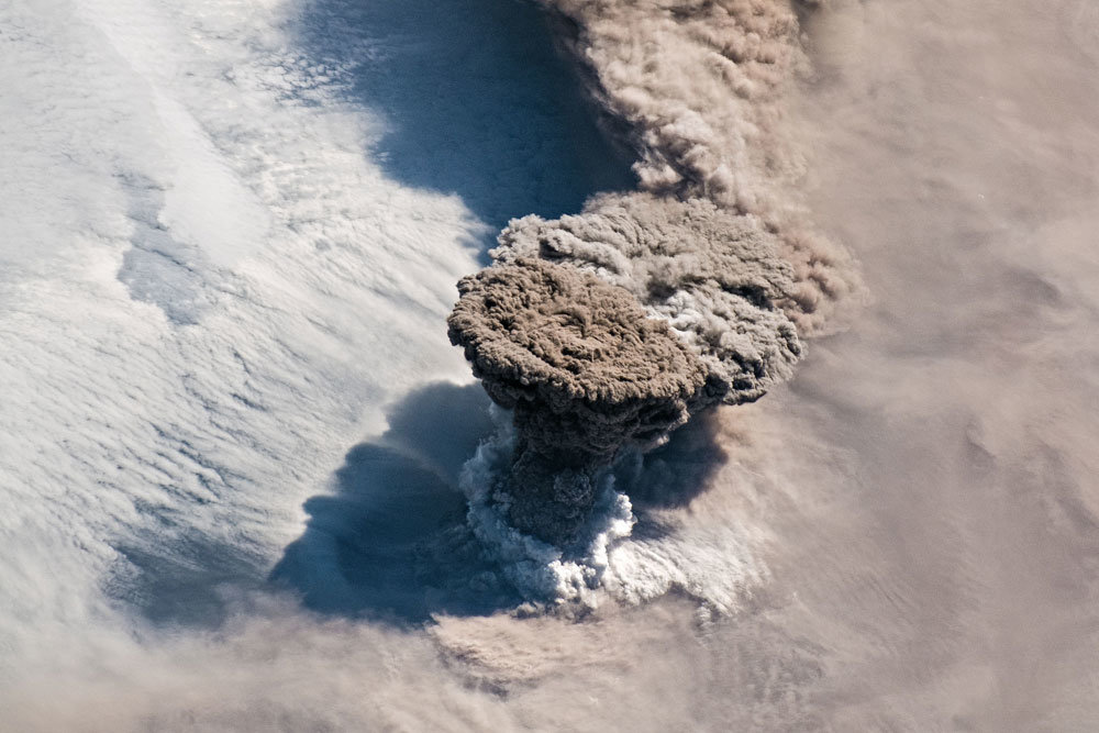 Проснувшийся de 100 anos, de suspensão do vulcão destruiu todos os seres vivos ao redor