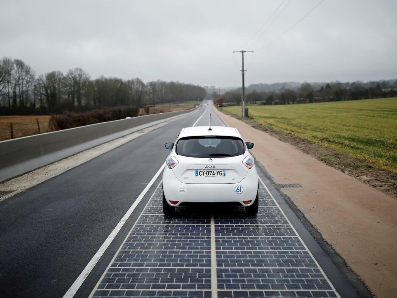 ¿Por qué la primera en el mundo en el camino de paneles solares es un completo fracaso?