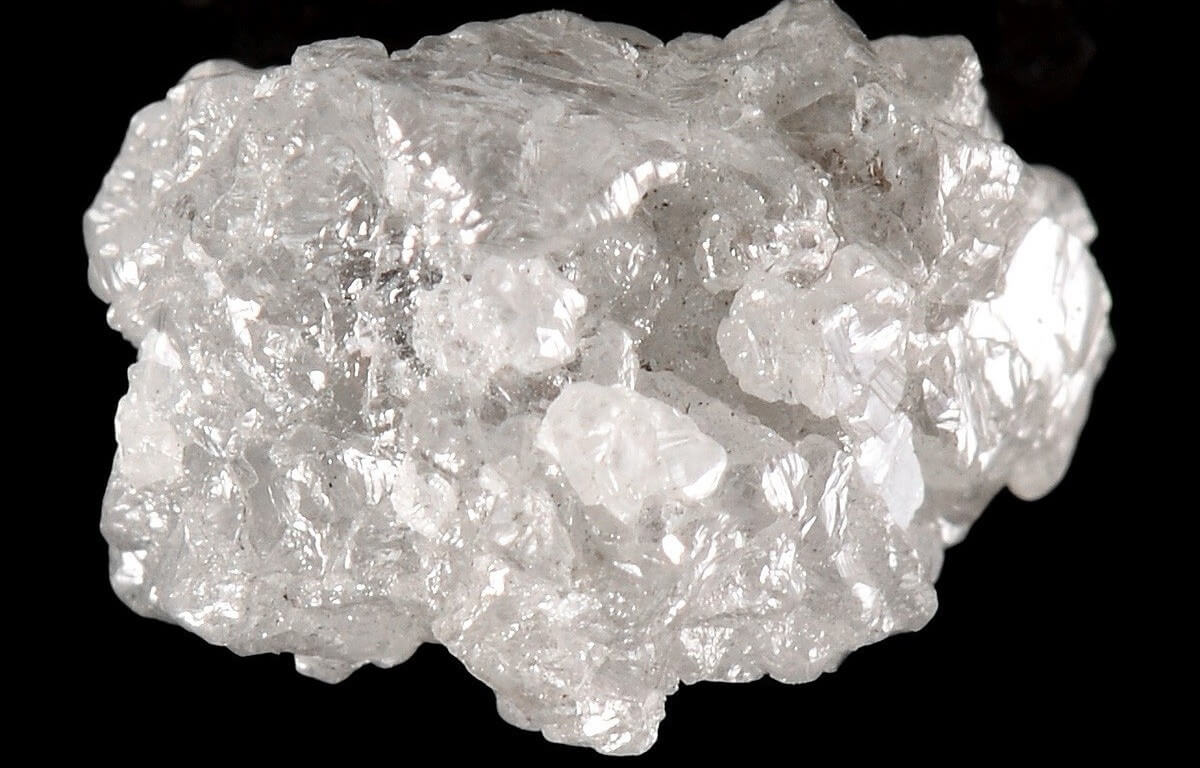 Inde i diamant fundet et nyt mineral