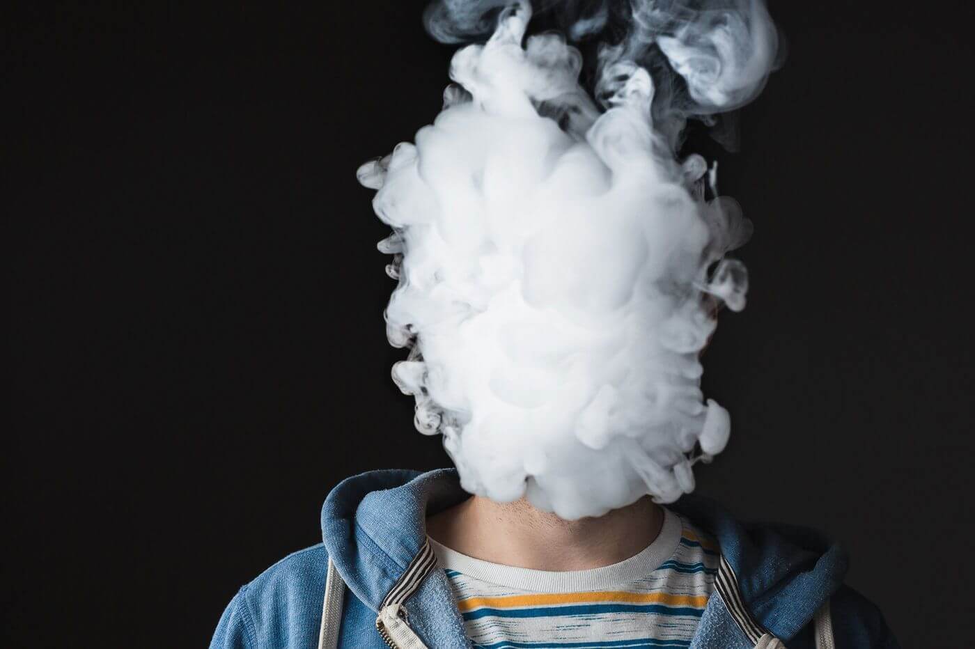 العثور على سبب المرض المدخنين vaping الذي قتل العشرات من الناس