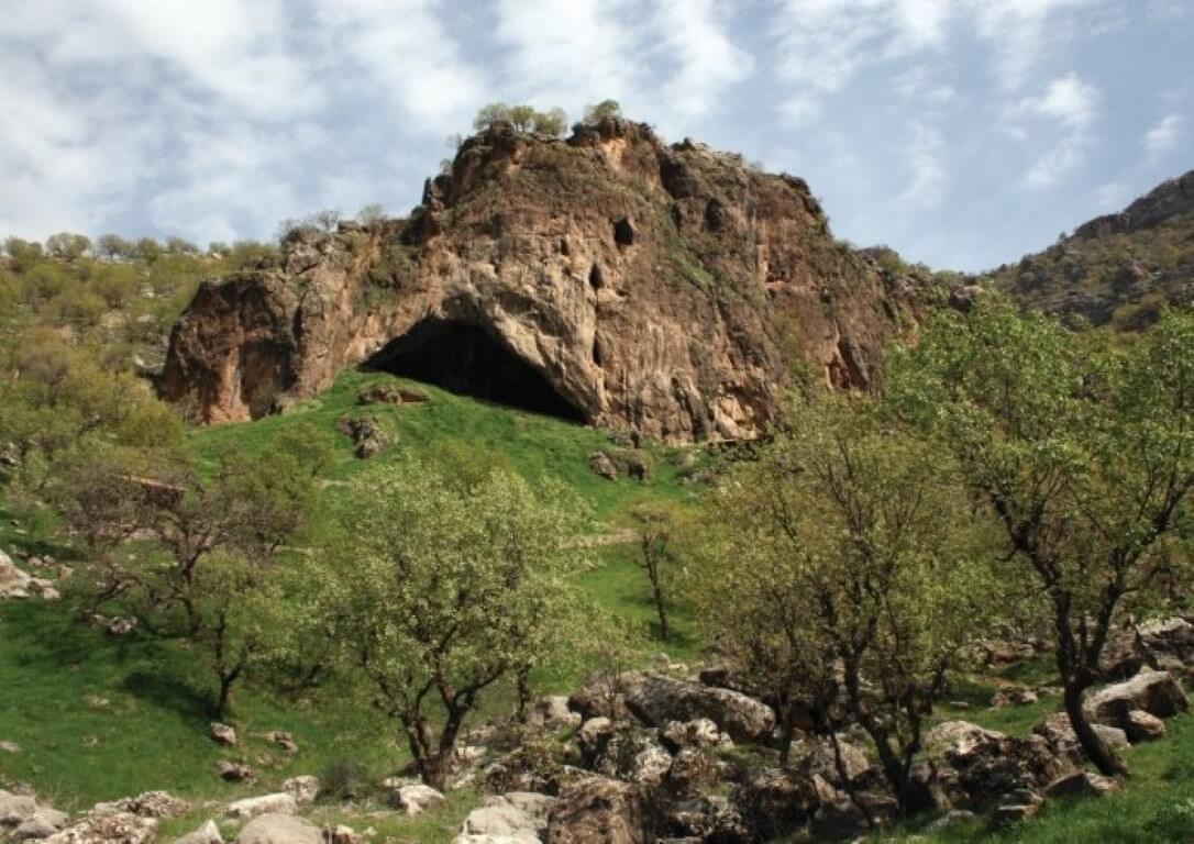 Nedgrävning av Neandertalare gör dem mycket mer mänskliga än vi tidigare trott