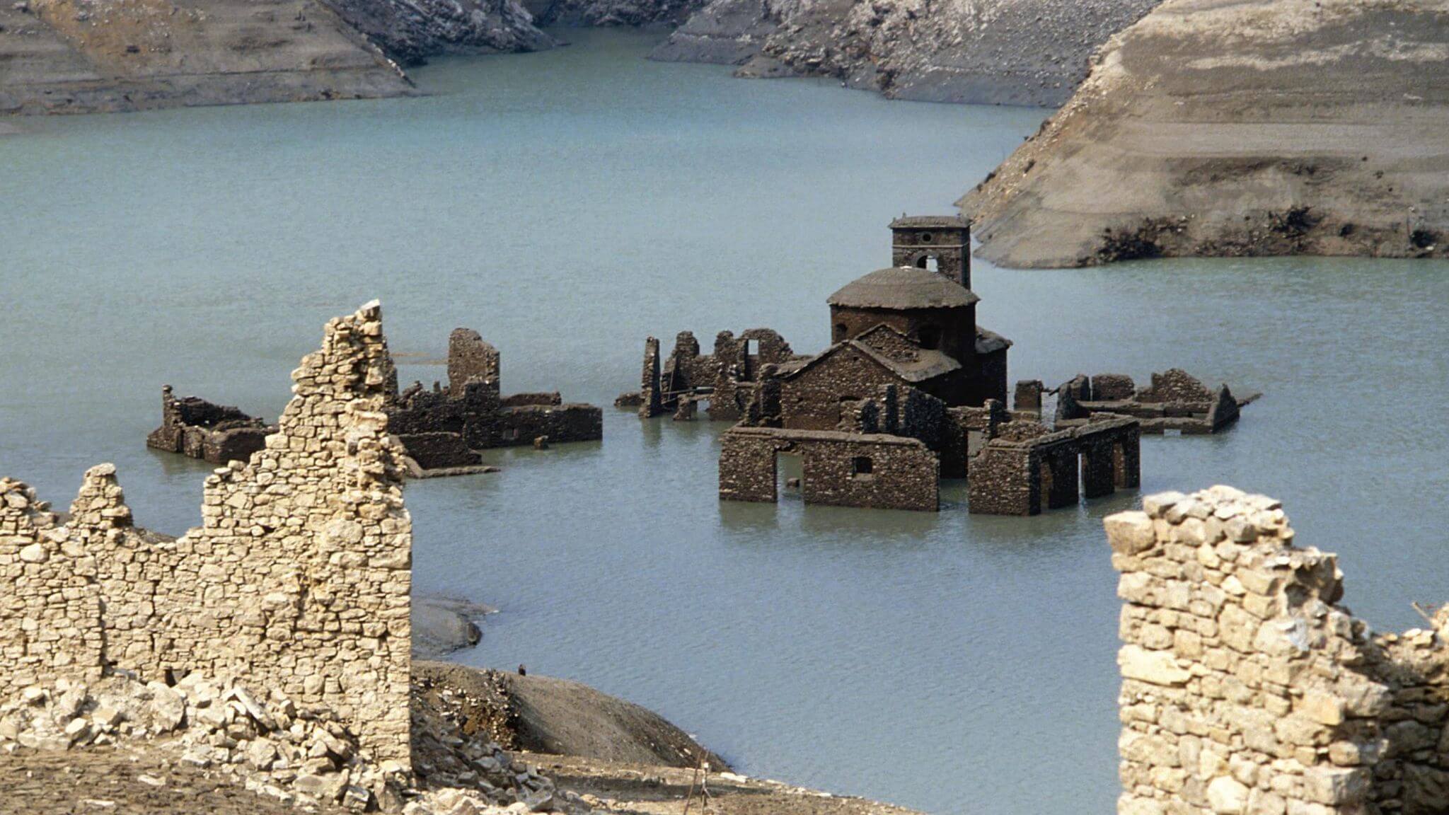 Underwater Italian city may be on the surface in a year