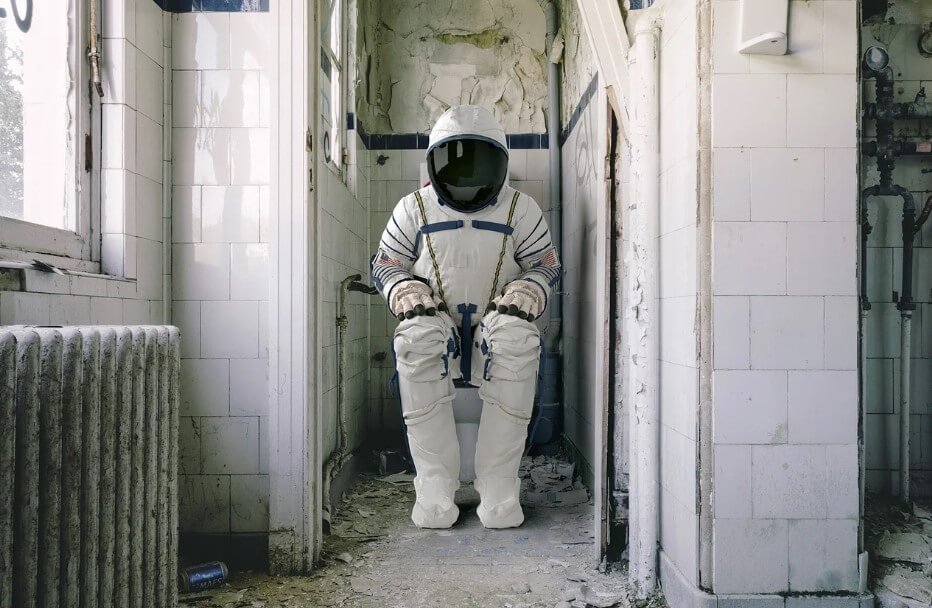 Dans quelle toilettes marcheront les futurs habitants de la Lune?